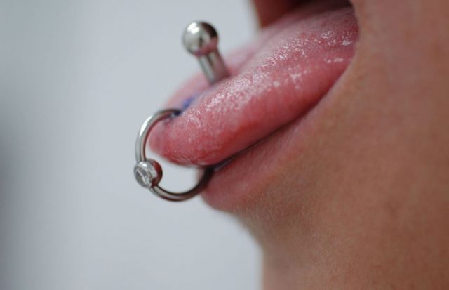 Piercing Alla Lingua Le Controindicazioni E Gli Svantaggi Piercing